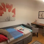 Am Wienerwald Apartament