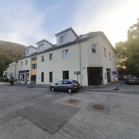 Am Wienerwald Apartment Hinterbruehl
