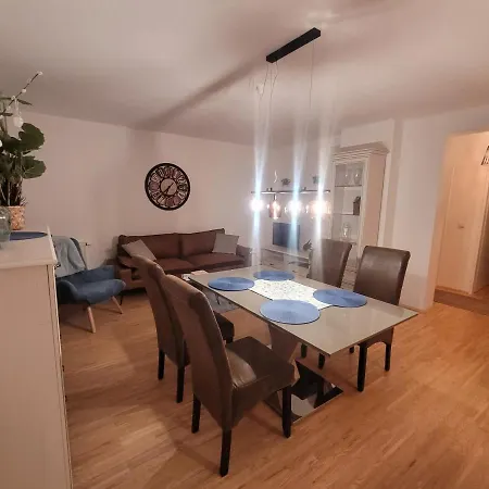 Am Wienerwald Apartment *