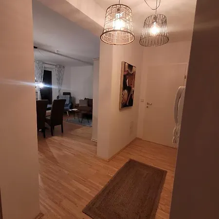 Am Wienerwald Apartment Hinterbruehl