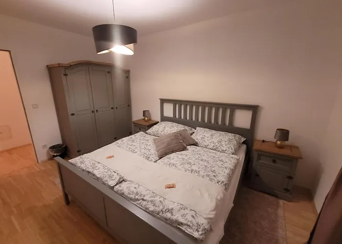 Am Wienerwald Apartment *